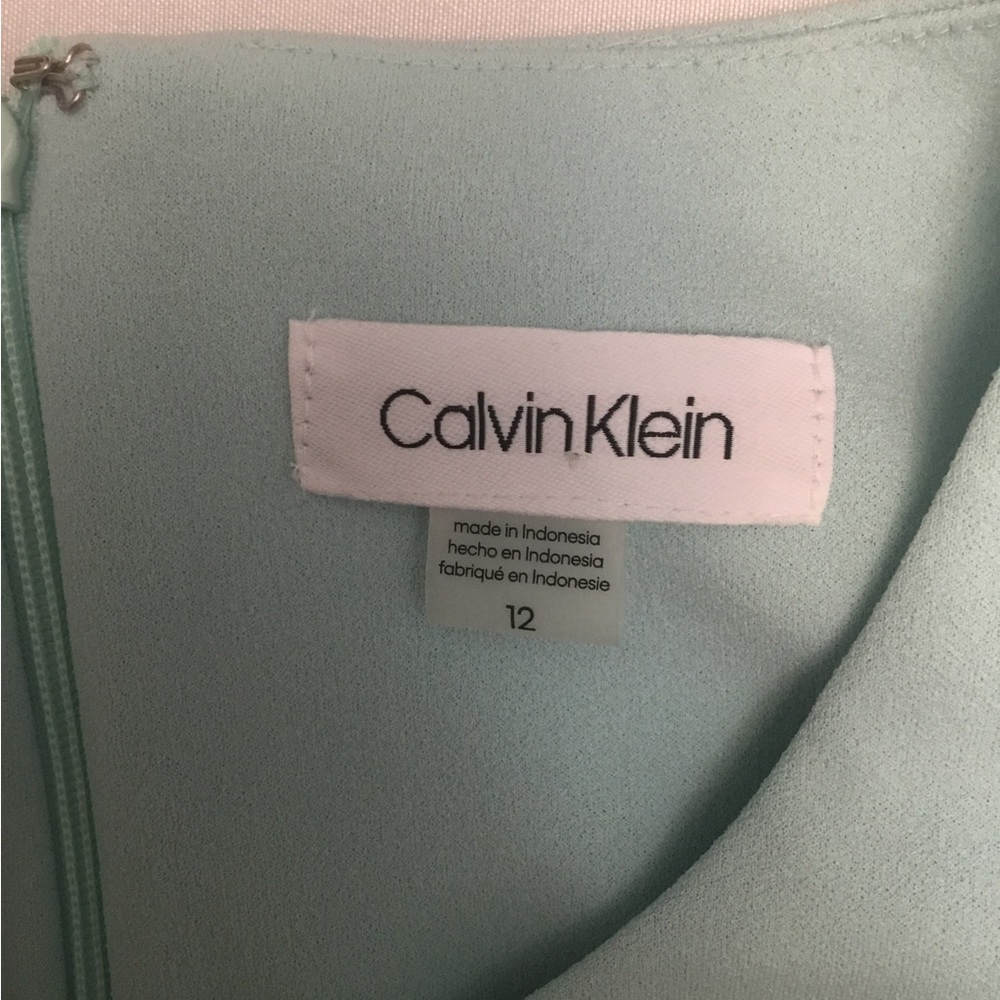 Calvin Klein dress - Picture 3 of 14